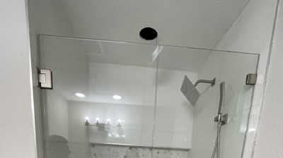 Frameless Shower Glass Photo